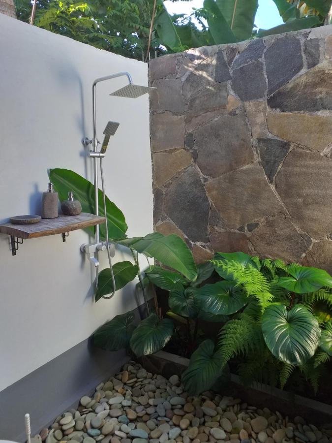 The Geckos Homestay Келимуту Стая снимка